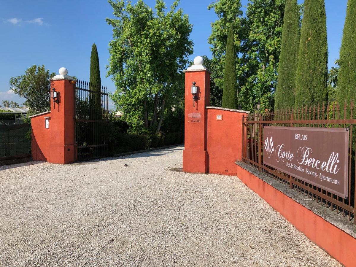 Relais Corte Bercelli Valeggio sul Mincio Exterior foto