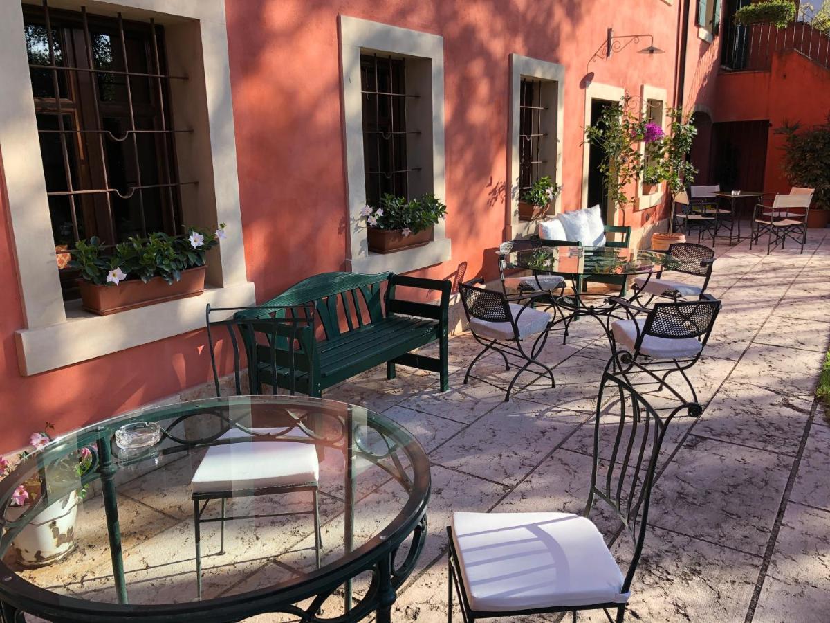 Relais Corte Bercelli Valeggio sul Mincio Exterior foto