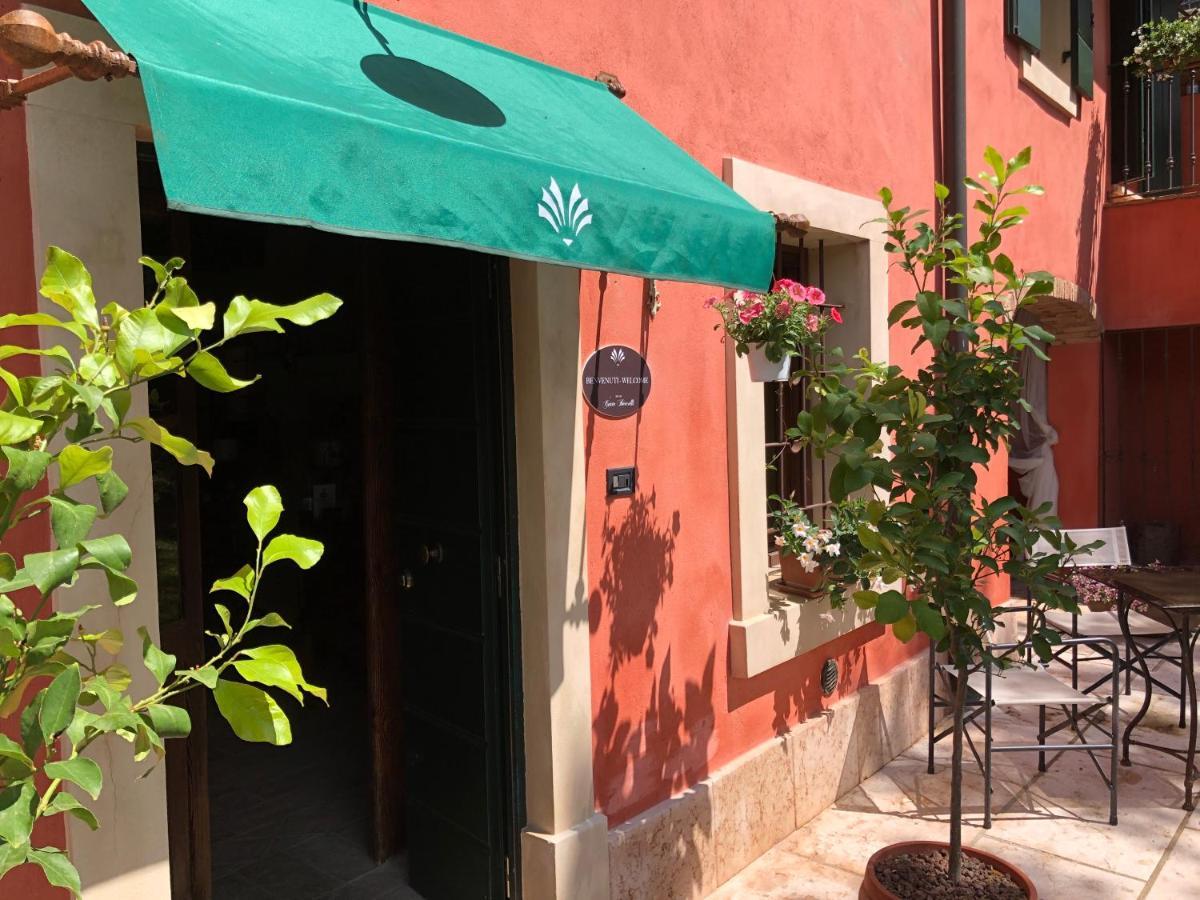 Relais Corte Bercelli Valeggio sul Mincio Exterior foto